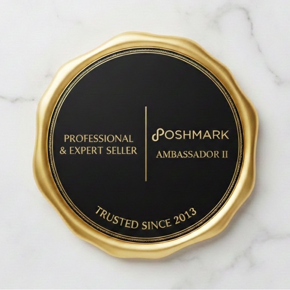 KAT IS LIVE / Luxury & Designer Show ⚜️ - Picture 2 of 7